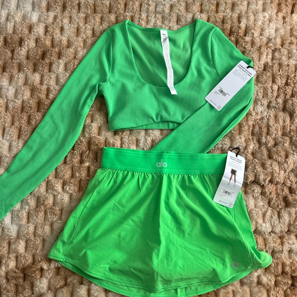 ALO Yoga Green Ribbed Defined Long Sleeve Bra (TOP ONLY)